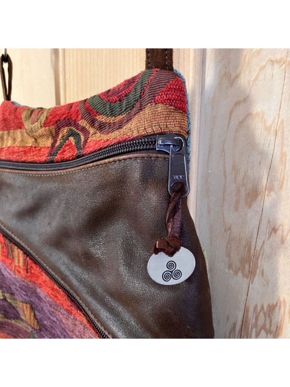 Erda Womens Vintage 90s Patchwork Leather USA Crossbody Bag Small Brown AN EXC - Picture 5 of 12